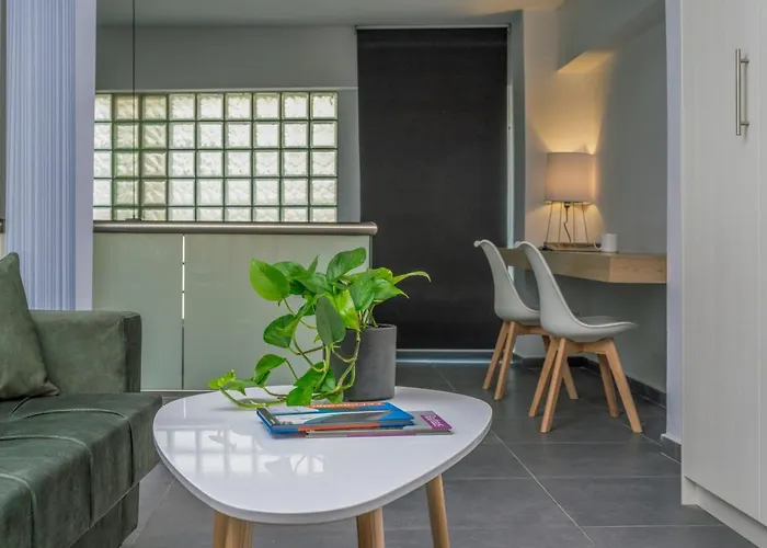 Zen Central Luxury Apartment
